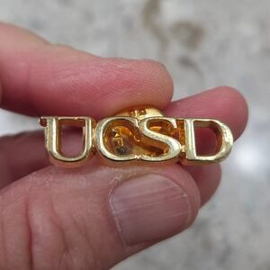 UCSD Lapel Pin University of California San Diego Alumni Graduation Gift